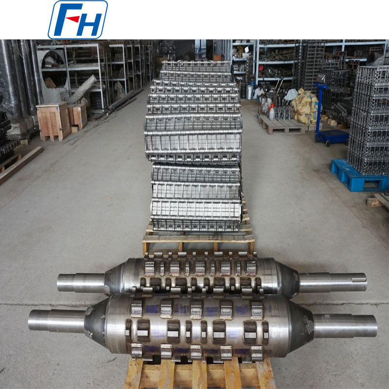 Rullo motore in fusione combinato forno per trattamento termico con cinghia di collegamento in fusione per il trasporto del pezzo