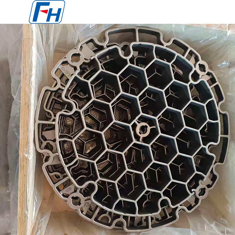 Mantenere una durezza costante nelle parti metalliche con i vassoi per trattamento termico FH®