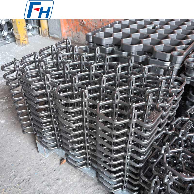 Soluzioni efficienti per il caricamento del forno con rack per trattamento termico industriale | FH®