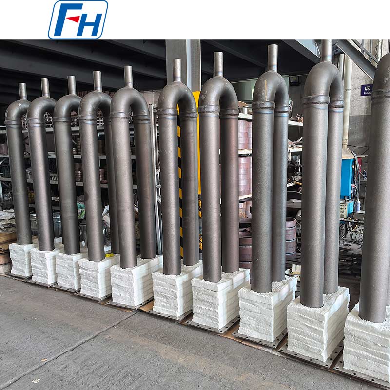 Tubo radiante a forma di U HU – Ø152,4 × Ø142,8 × 2154,24 mm